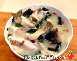 濃湯裙菜煮鱸 濃湯裙菜煮鱸