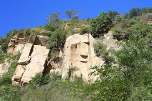 密雲岩群 密雲岩群