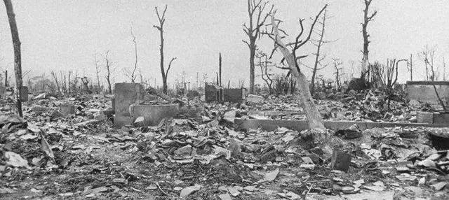 德國為二戰下跪,日本假扮可憐,結果核子彈製造者聊下狠話:你們活著算幸運 德國為二戰下跪,日本假扮可憐,結果核子彈製造者聊下狠話:你們活著算幸運