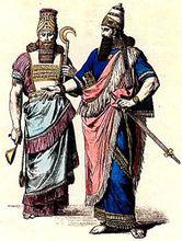 亞述國王的粉色帶穗披肩