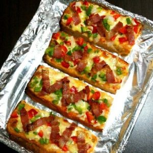 培根土司披薩 培根土司披薩