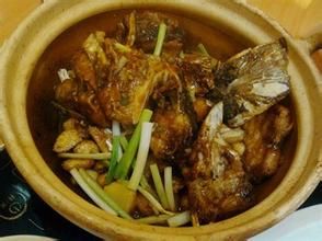 紅燜魚頭煲 紅燜魚頭煲