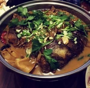 東北燉魚 東北燉魚