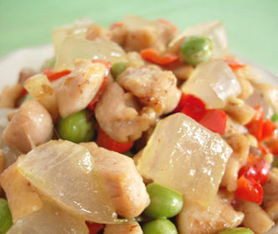 蘆薈炒雞丁 蘆薈炒雞丁