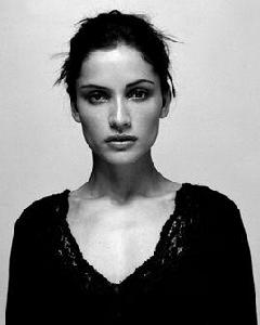 蕾奧娜·維埃拉 蕾奧娜·維埃拉