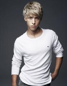 Mitch Hewer