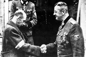 博爾&middot;科莫羅夫斯基向德軍投降