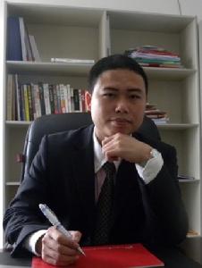 雲職教育董事長 童鄧生