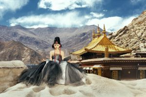 8848攝影(色拉寺)作品——千世緣:千佛塔下,千世緣 古銅錆色,只為你擱淺 千年愛戀,悠悠纏綿望不穿!