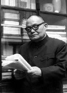 梁斌[中國當代作家]