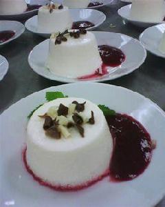 椰奶布丁 椰奶布丁