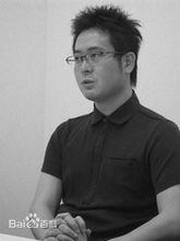 米澤穗信半身像