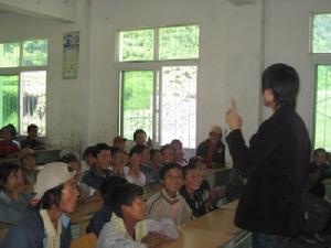 （圖）支教正在上課