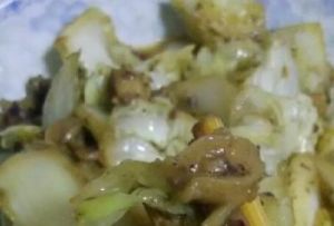 大蒜肉螺炒大白菜 大蒜肉螺炒大白菜