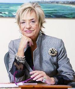 羅薩莉婭·梅拉 羅薩莉婭·梅拉