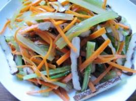 涼拌芹菜香乾 涼拌芹菜香乾