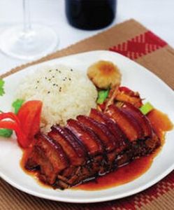 梅乾扣肉便當 梅乾扣肉便當