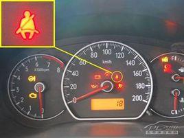 安全帶未系提示