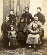 俞子夷（後排右一）