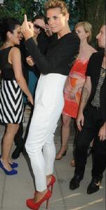 海蒂·克魯姆出席《天橋驕子》首映式