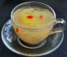 銀耳雪梨蜂蜜湯 銀耳雪梨蜂蜜湯