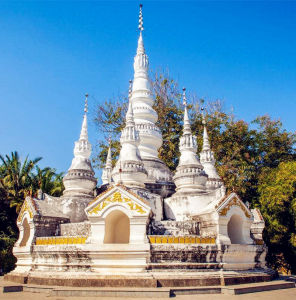 曼飛龍白塔 曼飛龍白塔