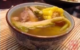 粉葛粟米芯煲排骨湯