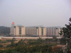 琴湖[湘潭大學公寓名稱]