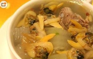 蜆肉排骨冬瓜湯 蜆肉排骨冬瓜湯
