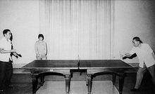 莊則棟與周恩來打桌球