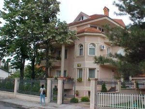 中國駐馬其頓使館經商參處辦公樓