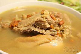 薏苡仁燉雞 薏苡仁燉雞