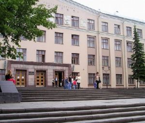 彼得羅扎沃茨克國立大學