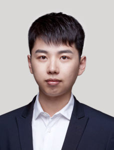 嚴峻[自媒體人]