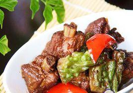 苦瓜燜排骨 苦瓜燜排骨