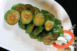 酸“醃”菜 酸“醃”菜