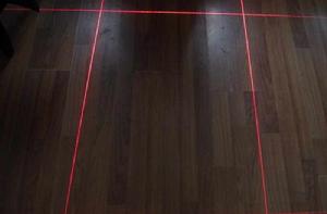 紅外線[波長介於微波與可見光之間的電磁波]