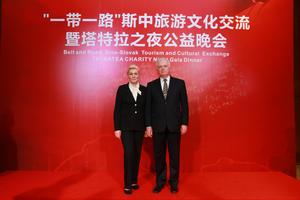 斯洛伐克大使杜尚.貝拉及夫人