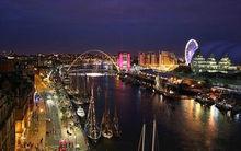 紐卡斯爾[英格蘭泰恩河畔城市]