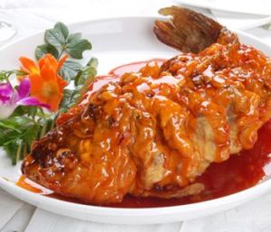 油炸糖醋鯉魚 油炸糖醋鯉魚