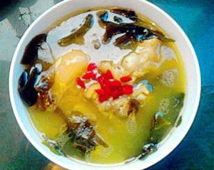 海參豬爪湯 海參豬爪湯