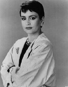 戴安·維諾拉 戴安·維諾拉