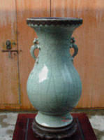 雍正仿哥釉盤口雙螭龍耳瓶 雍正仿哥釉盤口雙螭龍耳瓶