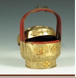 民國金漆雕花小提籃 民國金漆雕花小提籃