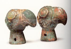 鷹頭形青銅權丈首 鷹頭形青銅權丈首