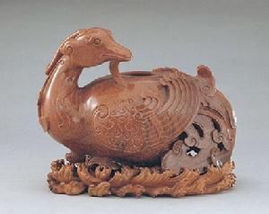 清乾隆金星玻璃天雞式水盂 清乾隆金星玻璃天雞式水盂