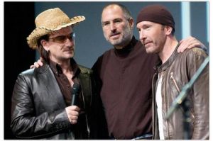 八年前蘋果iPod新品發布會邀請U2樂隊現場助陣