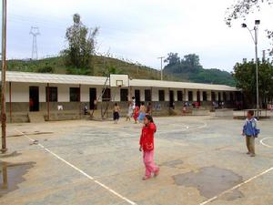 村國小校園