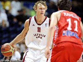 揚尼斯·迪馬 揚尼斯·迪馬