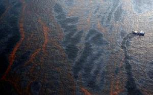 海底漏油回收系統